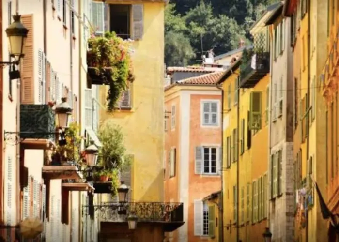 Best Area In The Old Town